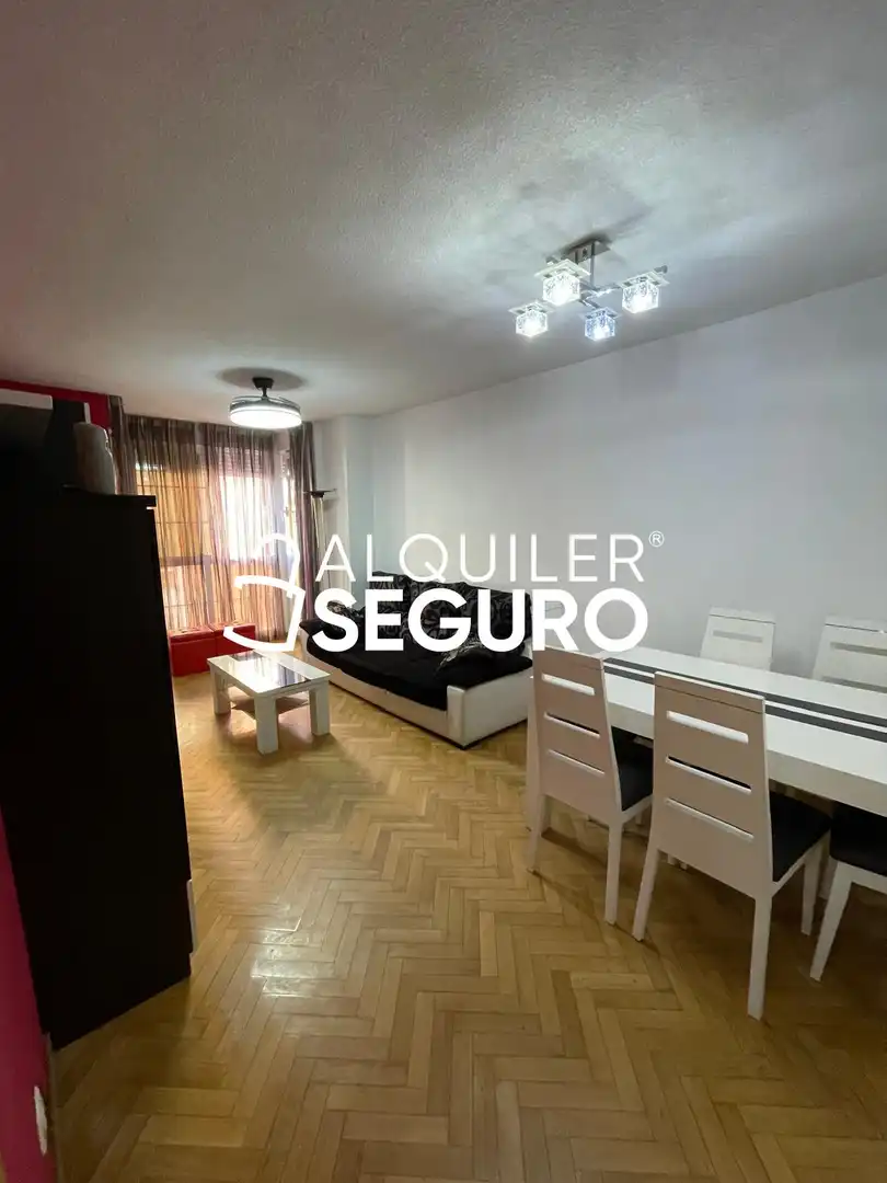 Habitación de Piso de alquiler en Madrid con Aire acondicionado, Calefacción y Terraza