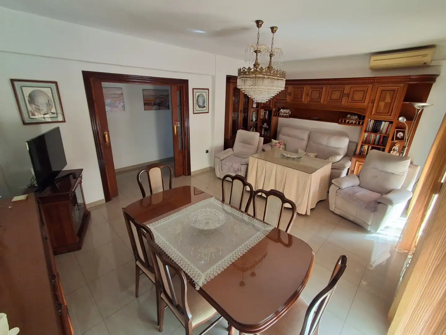Comedor de Piso en venta en Peligros con Aire acondicionado