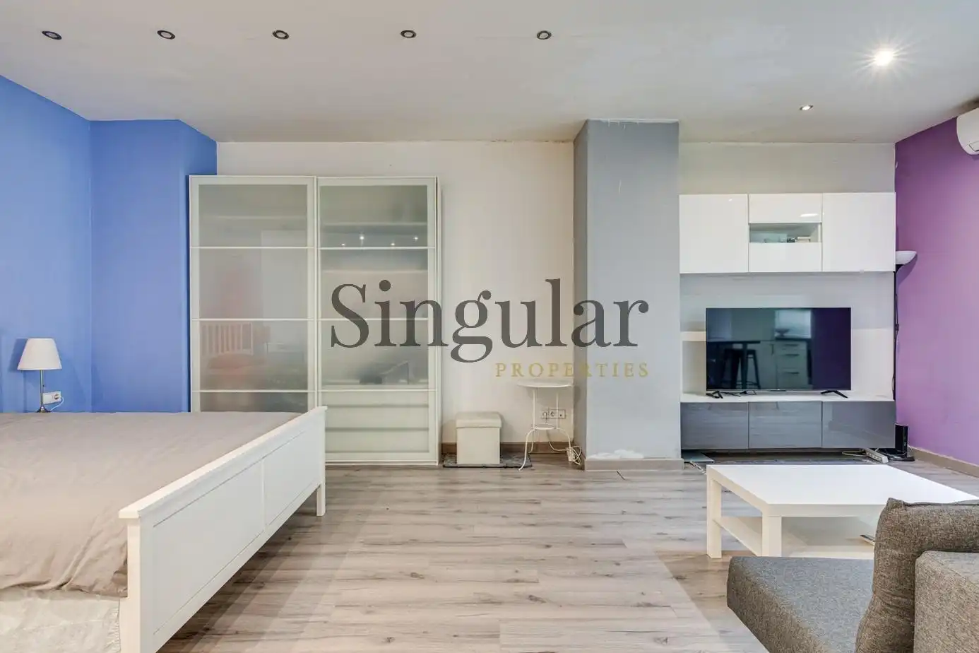 Sala d'estar de Planta baixa en venda en Barcelona amb Aire condicionat i Calefacció