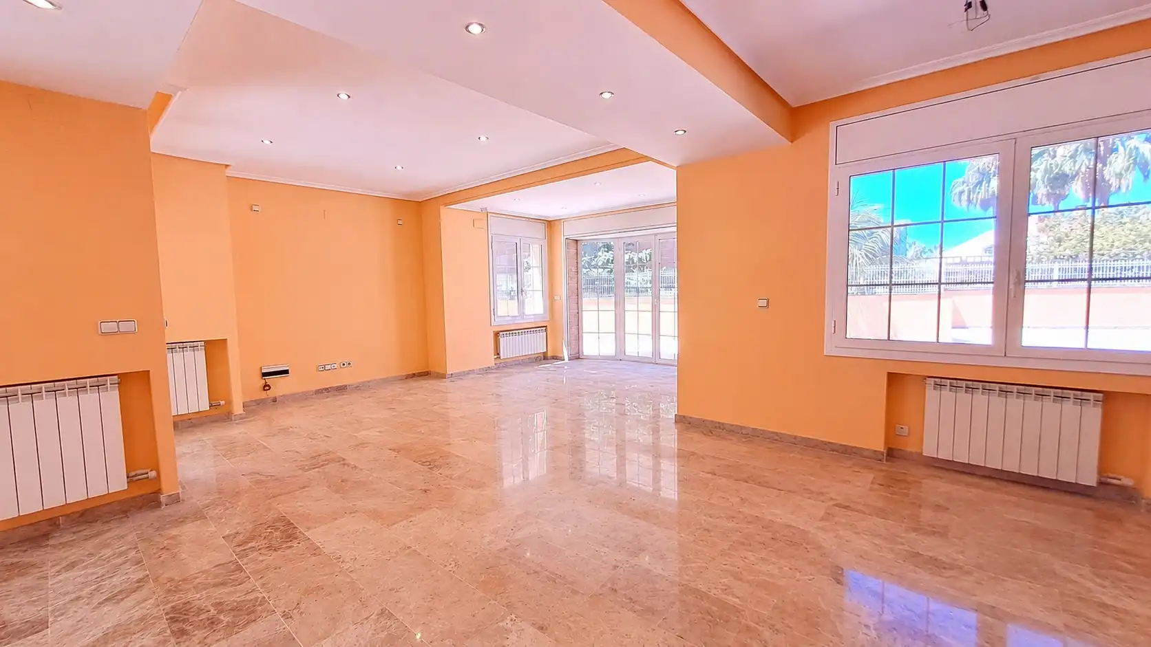 Sala de estar de Casa o chalet en venta en Salou con Aire acondicionado, Calefacción y Jardín privado