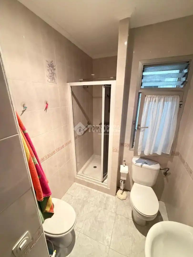 Baño de Piso en venta en Sevilla con Balcón