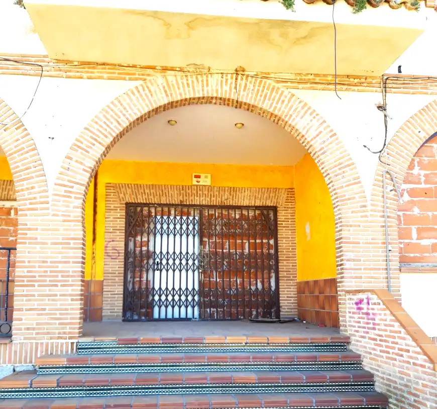 Local en venda a REAL C/V CALLE SAN VICENTE, Pulgar