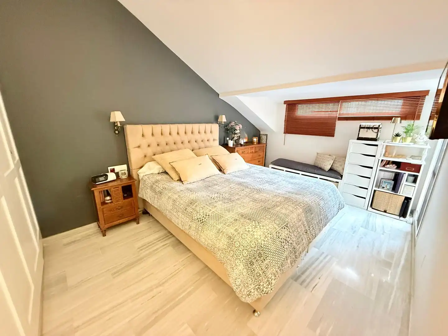 Habitación de Dúplex en venta en Fuengirola con Aire acondicionado, Calefacción y Terraza