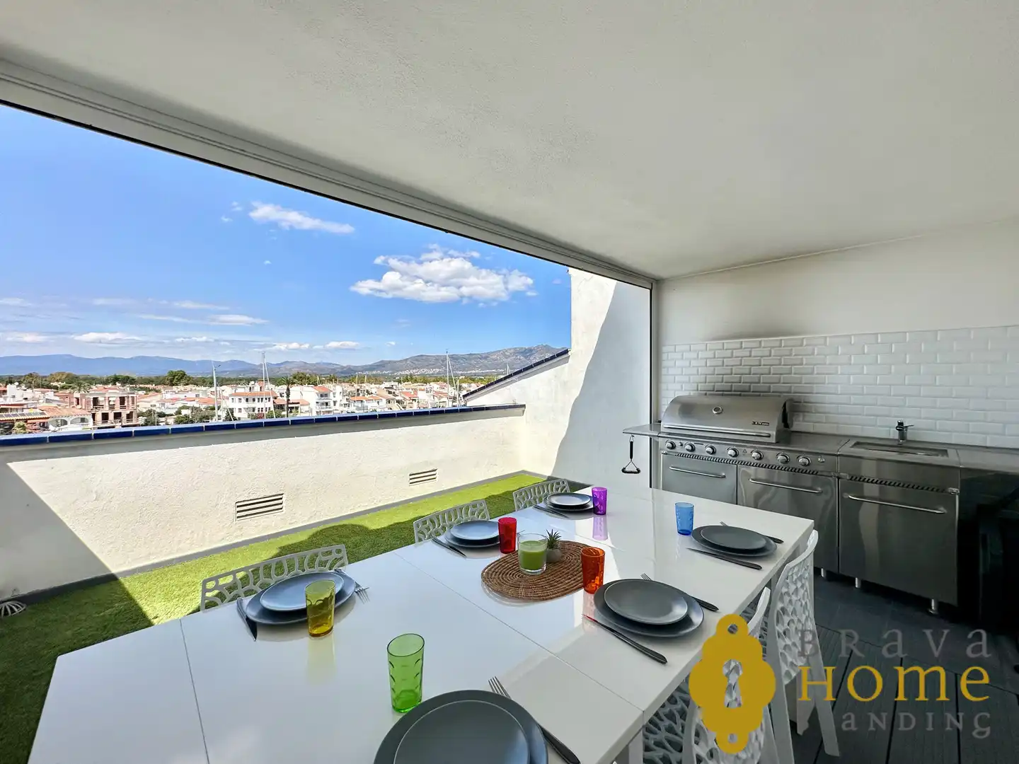 Terrasse von Dachboden zum Verkauf in Empuriabrava mit Klimaanlage, Terrasse und Möbliert