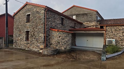 Foto 2 de Casa o chalet en venta en Ordes, A Coruña