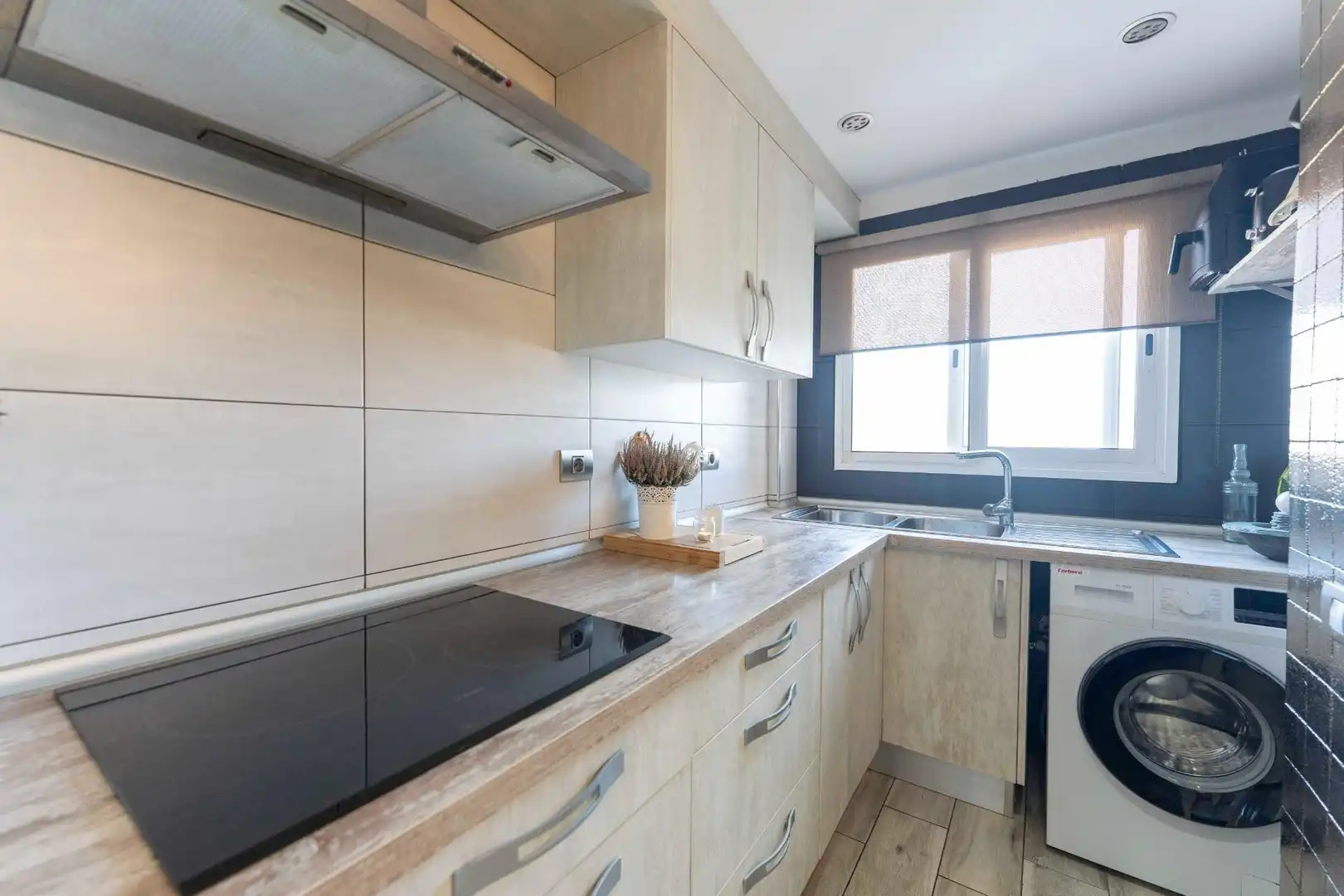 Cocina de Piso en venta en Arona con Aire acondicionado, Terraza y Trastero