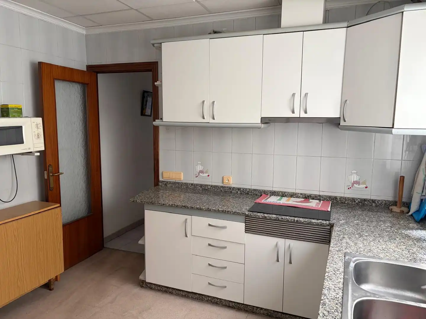 Kitchen of Houses for sale in Villena  with Terrace and Storage room