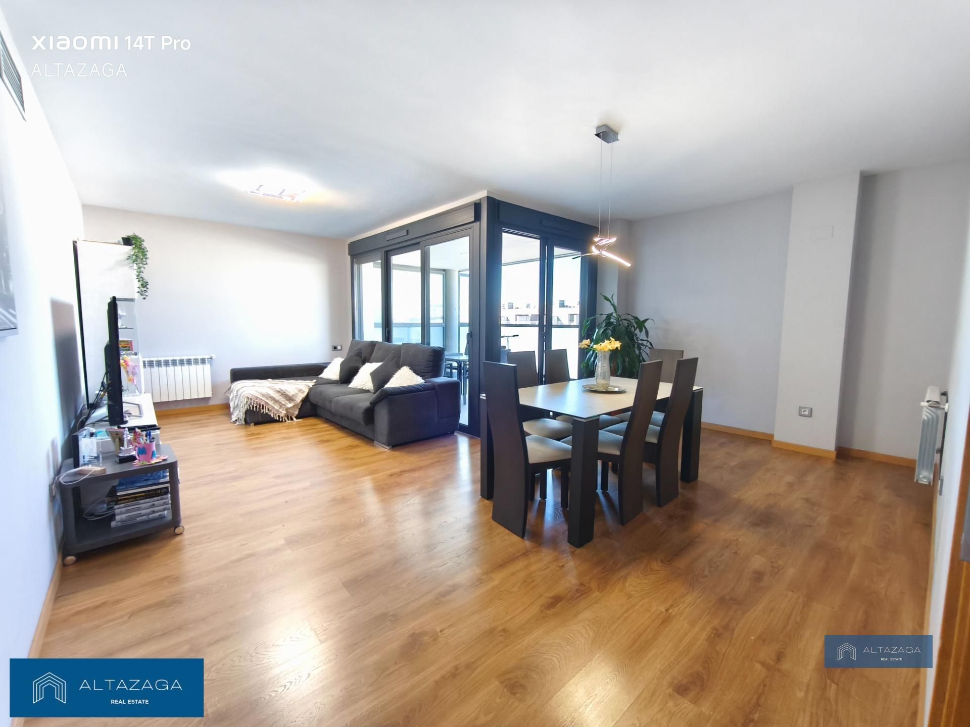 Living room of Flat for sale in San Sebastián de los Reyes  with Heating, Private garden and Terrace