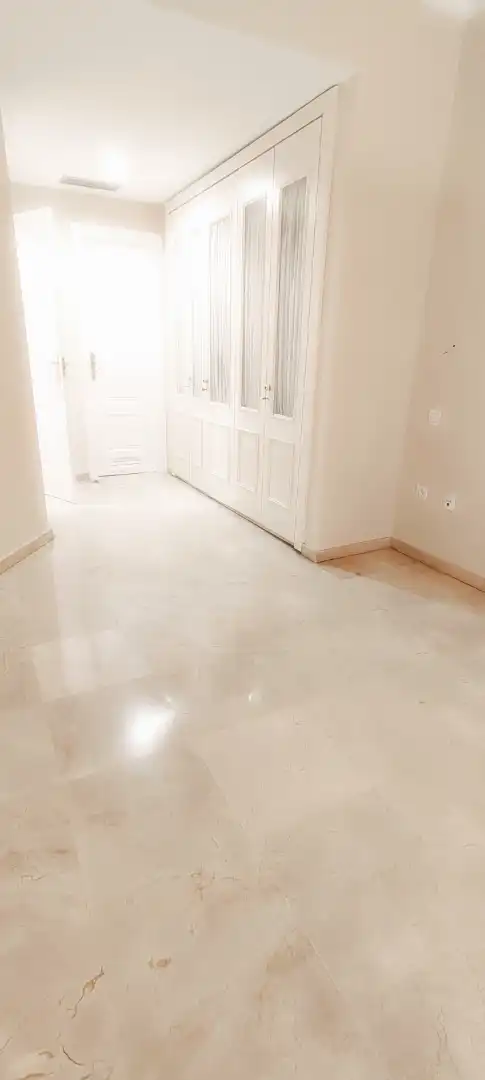 Flat for rent in Sevilla  with Air Conditioner, Storage room and Oven
