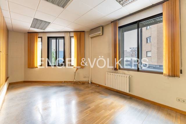 Piso en Venta en Ibiza de Madrid