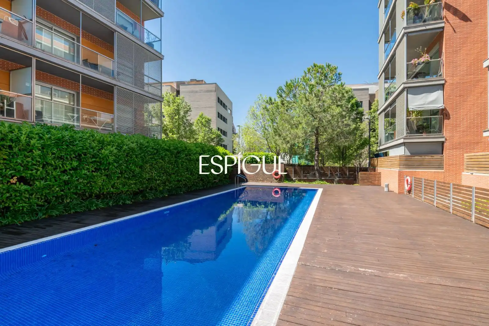 Swimming pool of Flat for sale in Sant Cugat del Vallès  with Air Conditioner, Heating and Parquet flooring