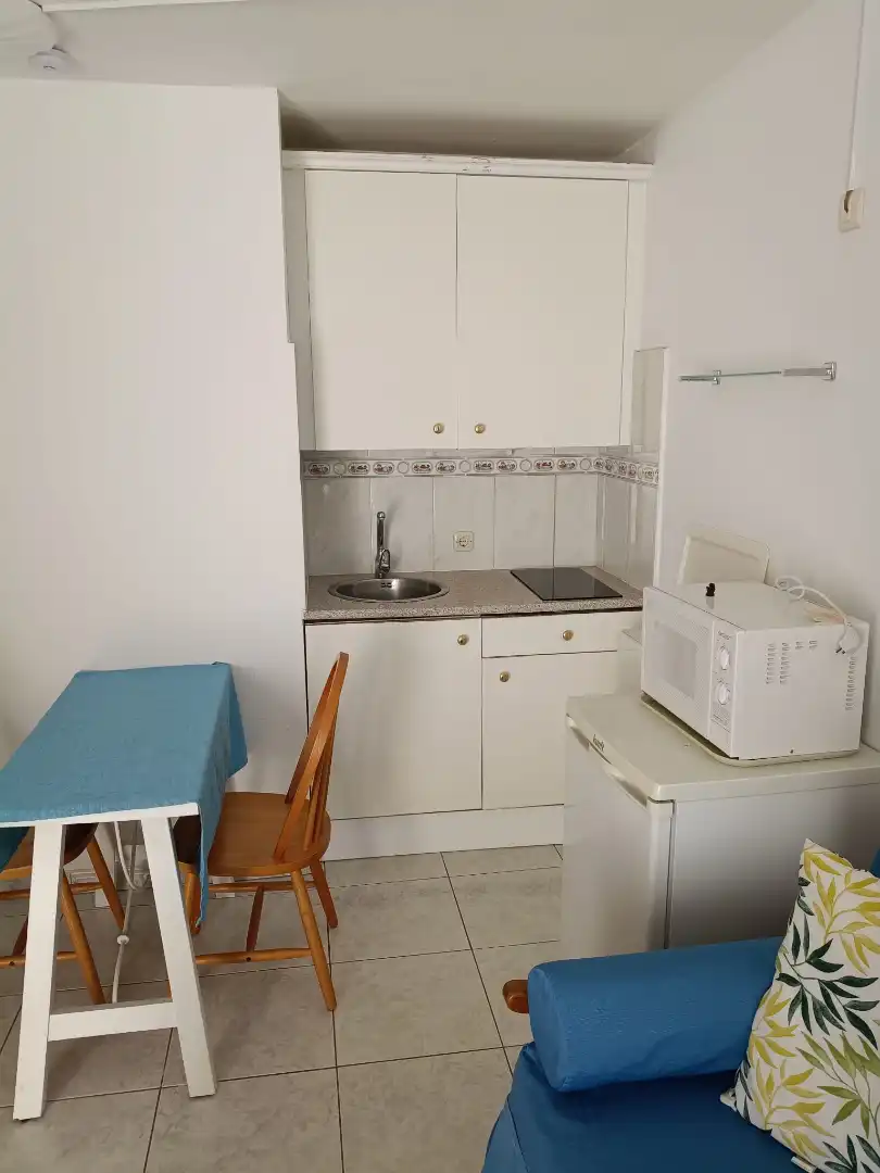Cocina de Estudio de alquiler en Arona con Terraza, Amueblado y Lavadora