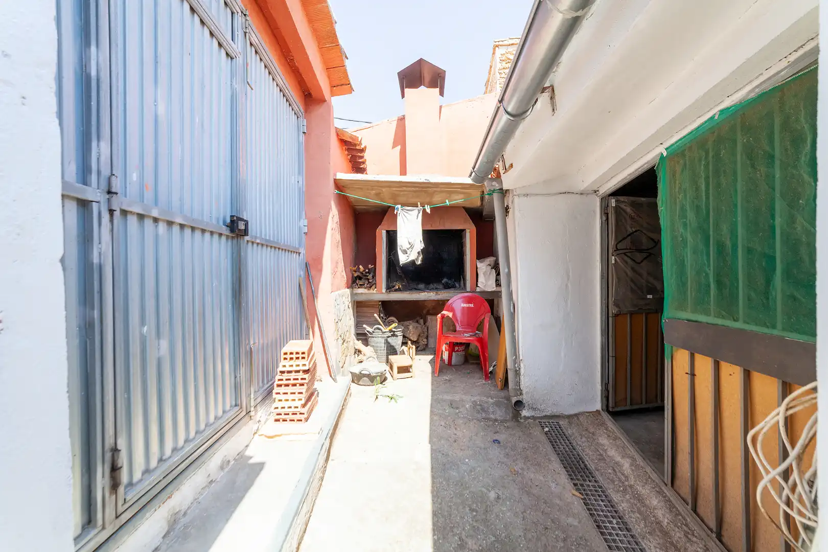 Vista exterior de Casa o xalet en venda en Venta del Moro amb Terrassa, Moblat i Rentadora