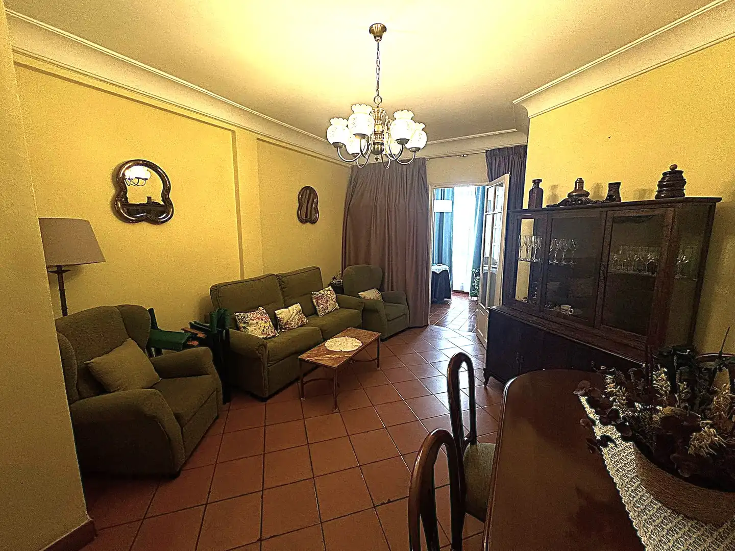 Living room of Flat for sale in Sevilla  with Terrace and Storage room