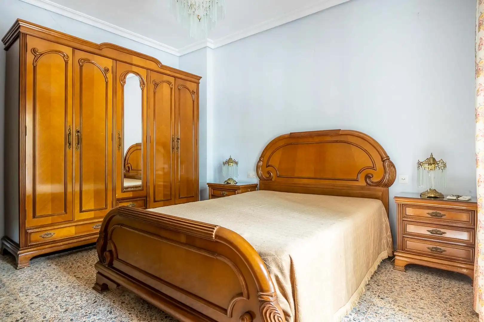 Bedroom of Flat for sale in  Sevilla Capital  with Storage room