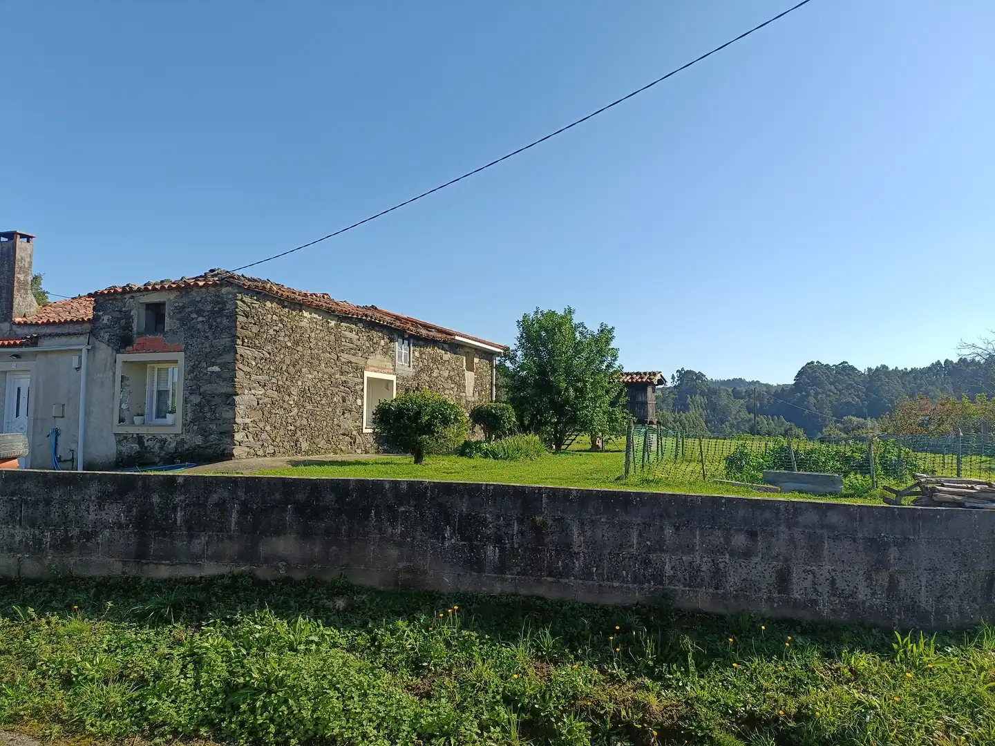 Außenansicht von Haus oder Chalet zum Verkauf in Oza dos Ríos mit Privatgarten und Abstellraum