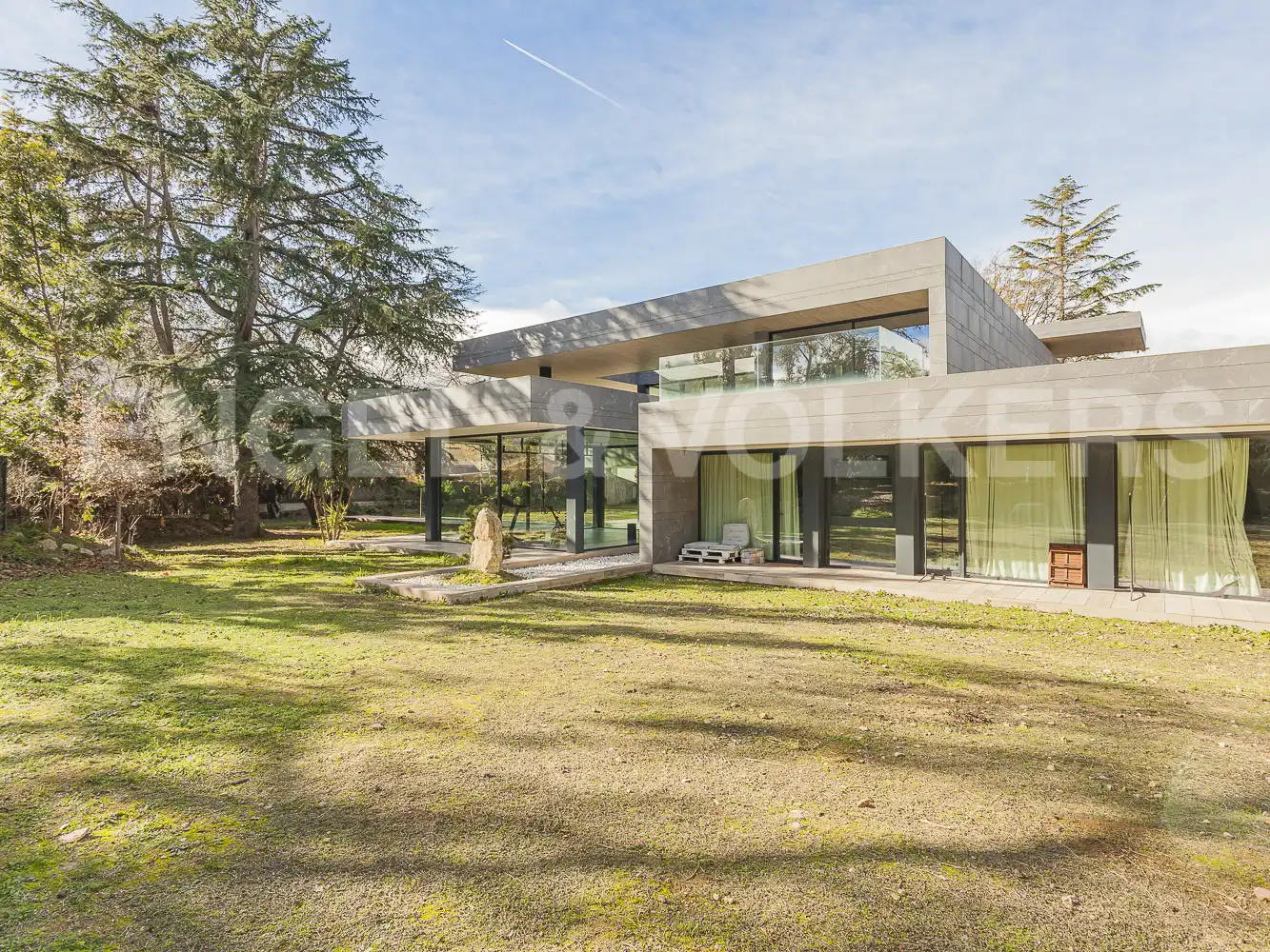 Vista exterior de Casa o xalet de lloguer en Sant Cugat del Vallès amb Aire condicionat, Calefacció i Jardí privat