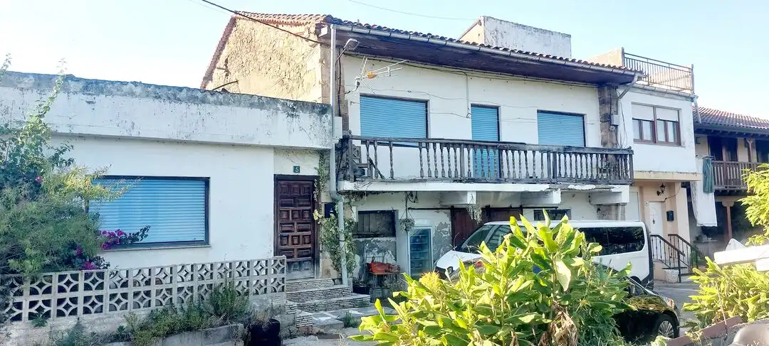 Vista exterior de Casa adosada en venda en Piélagos