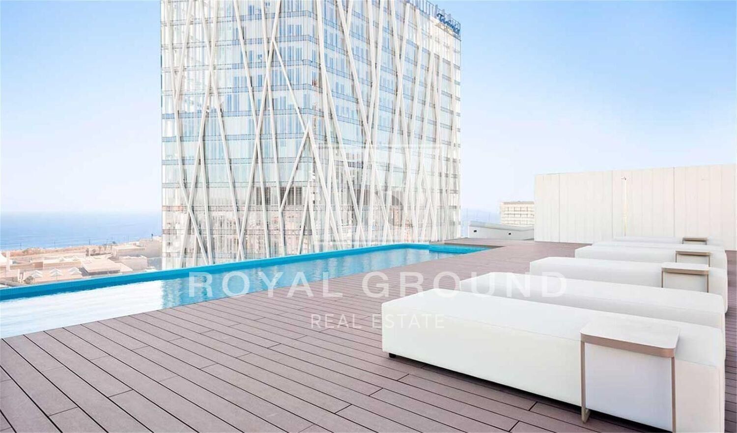 Piscina de Pis de lloguer en  Barcelona Capital amb Aire condicionat, Jardí privat i Terrassa