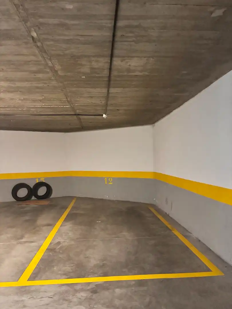 Parking of Garage for rent in Madrid