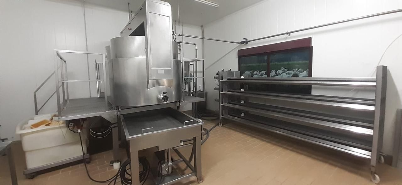 Cocina de Local en venta en San Cristóbal de Entreviñas con Calefacción