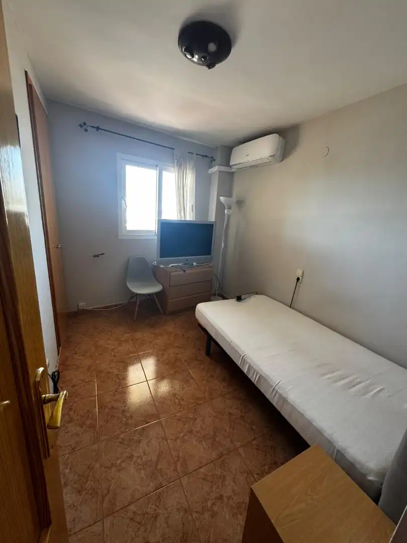 Habitación de Piso de alquiler en Sueca con Aire acondicionado, Amueblado y Horno