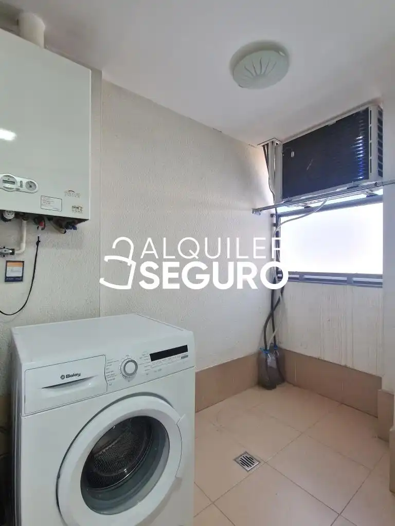 Cocina de Piso de alquiler en Móstoles con Aire acondicionado, Calefacción y Terraza