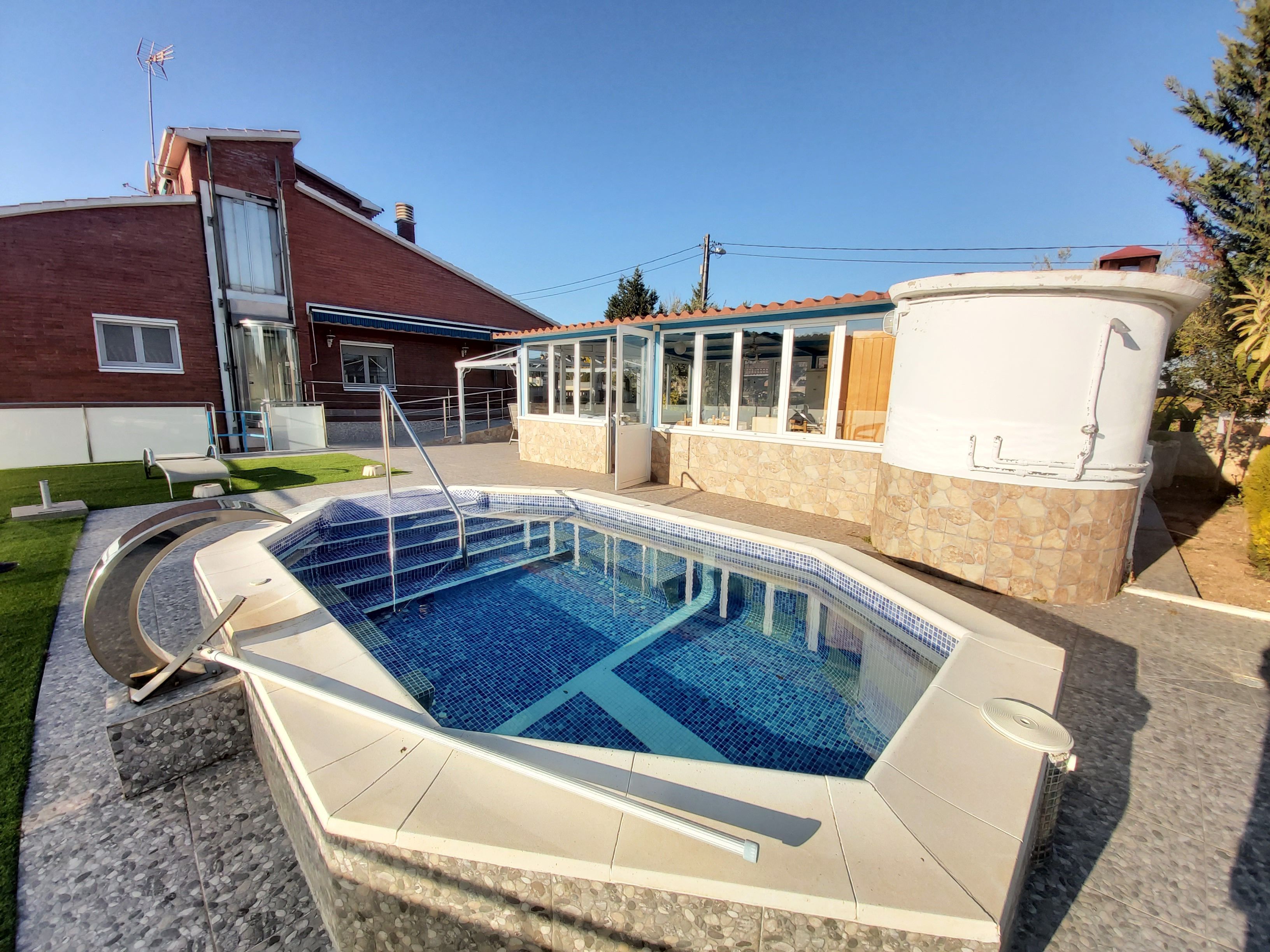 Houses for sale in Avinguda Can Bou, Piera