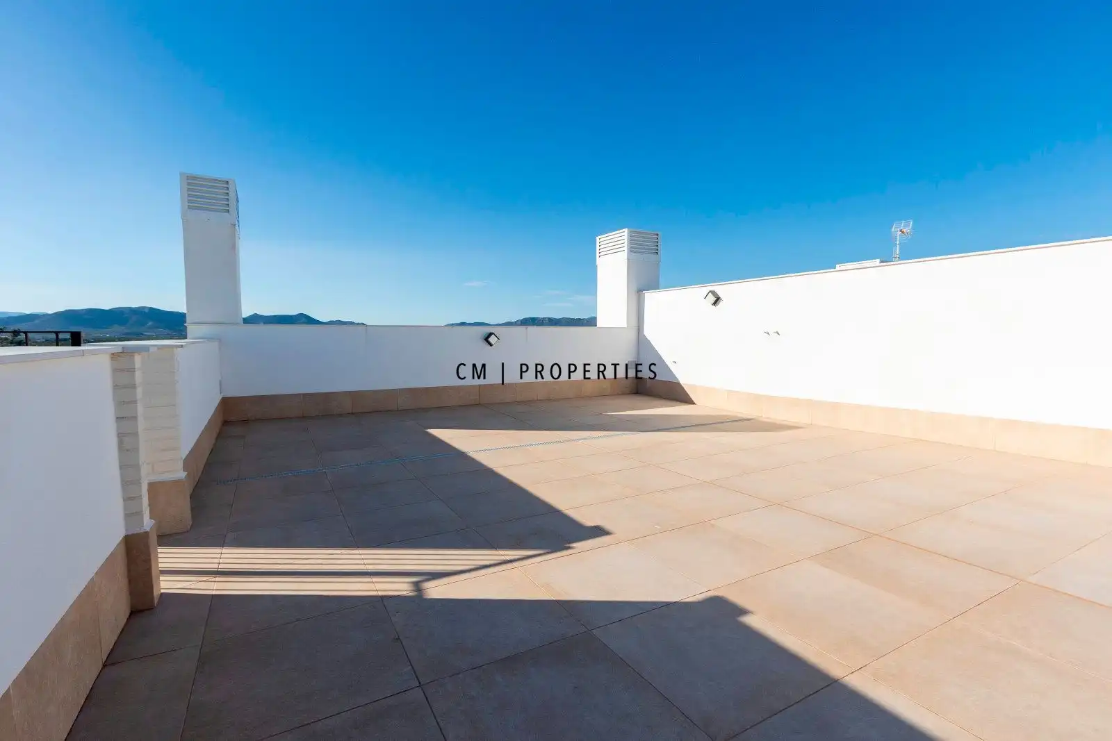 Terrace of Attic for rent in Sagunto / Sagunt  with Air Conditioner, Heating and Parquet flooring