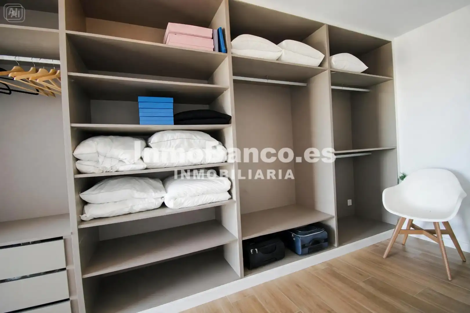 Detached house with pool for sale in Carrer Illes Columbretes 4, imagen 32