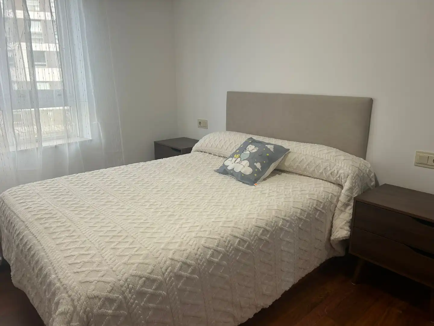 Bedroom of Flat for rent in Santiago de Compostela   with Furnished