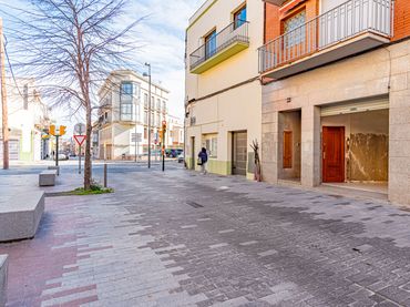 Business premises to rent in Carrer de Peralada 84