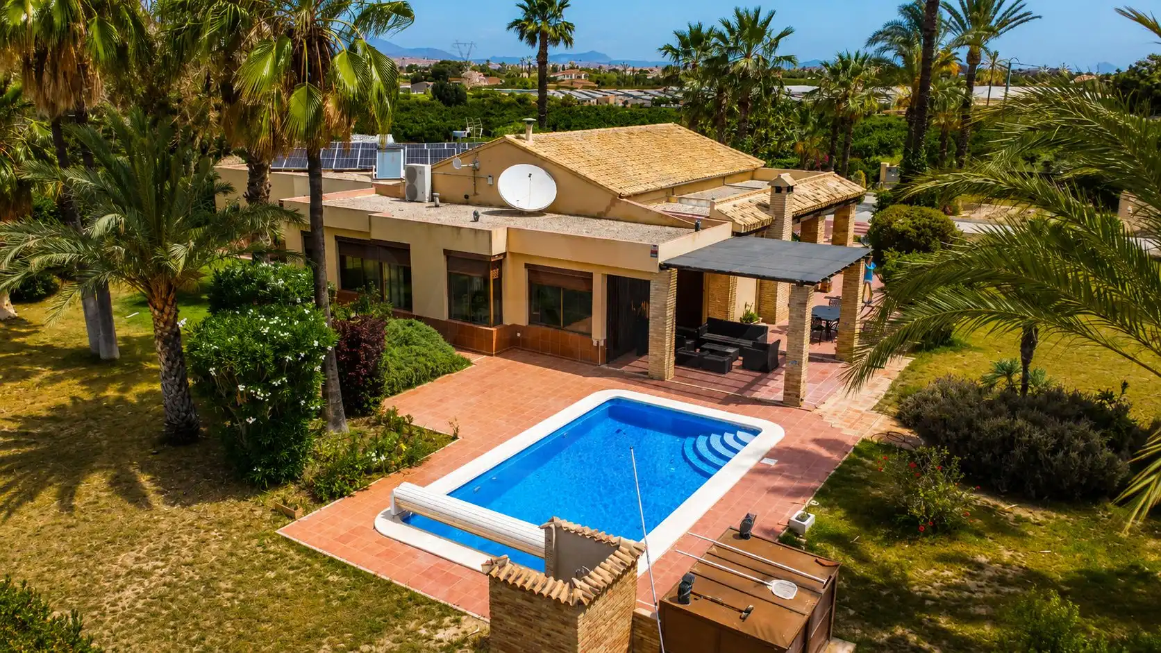 Casa con piscina en venta en Las Bayas, imagen 3