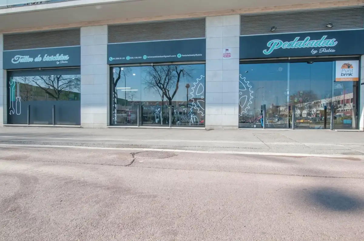 Local comercial de lloguer a Zona Industrial