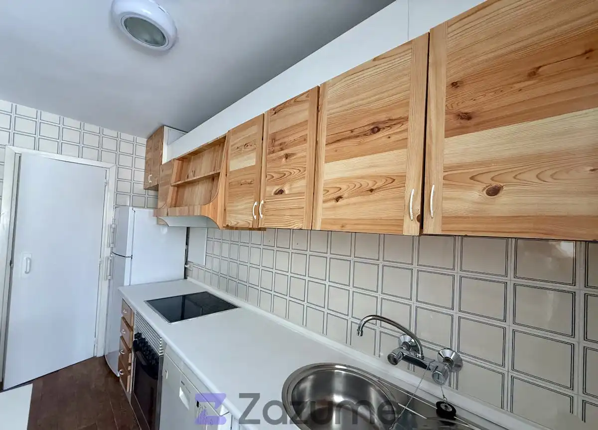 Flat with terrace to rent in C. Vara de Rey, imagen 13
