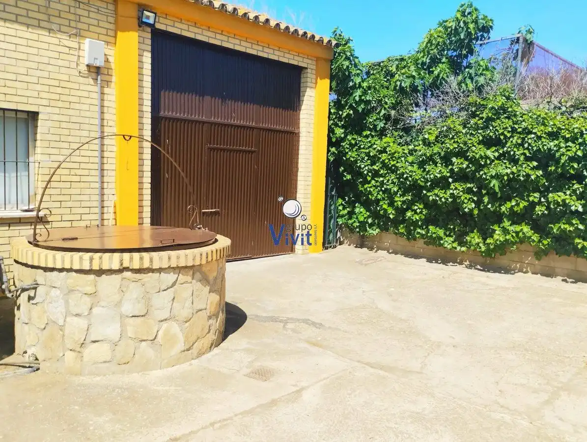 Vista exterior de Casa o chalet en venta en Carmona con Aire acondicionado, Jardín privado y Trastero