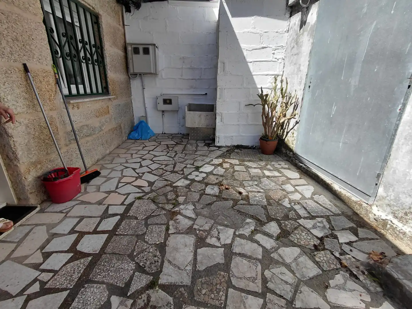 Terrassa de Finca rústica en venda en O Grove   amb Parquet, Traster i Moblat