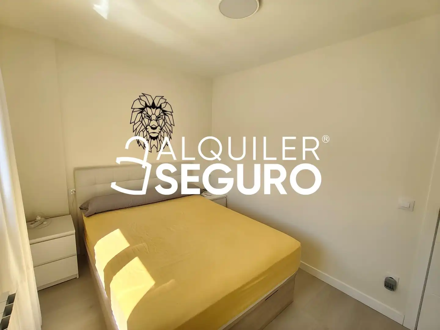 Schlafzimmer von Wohnung zur Miete in Madrid mit Klimaanlage und Heizung
