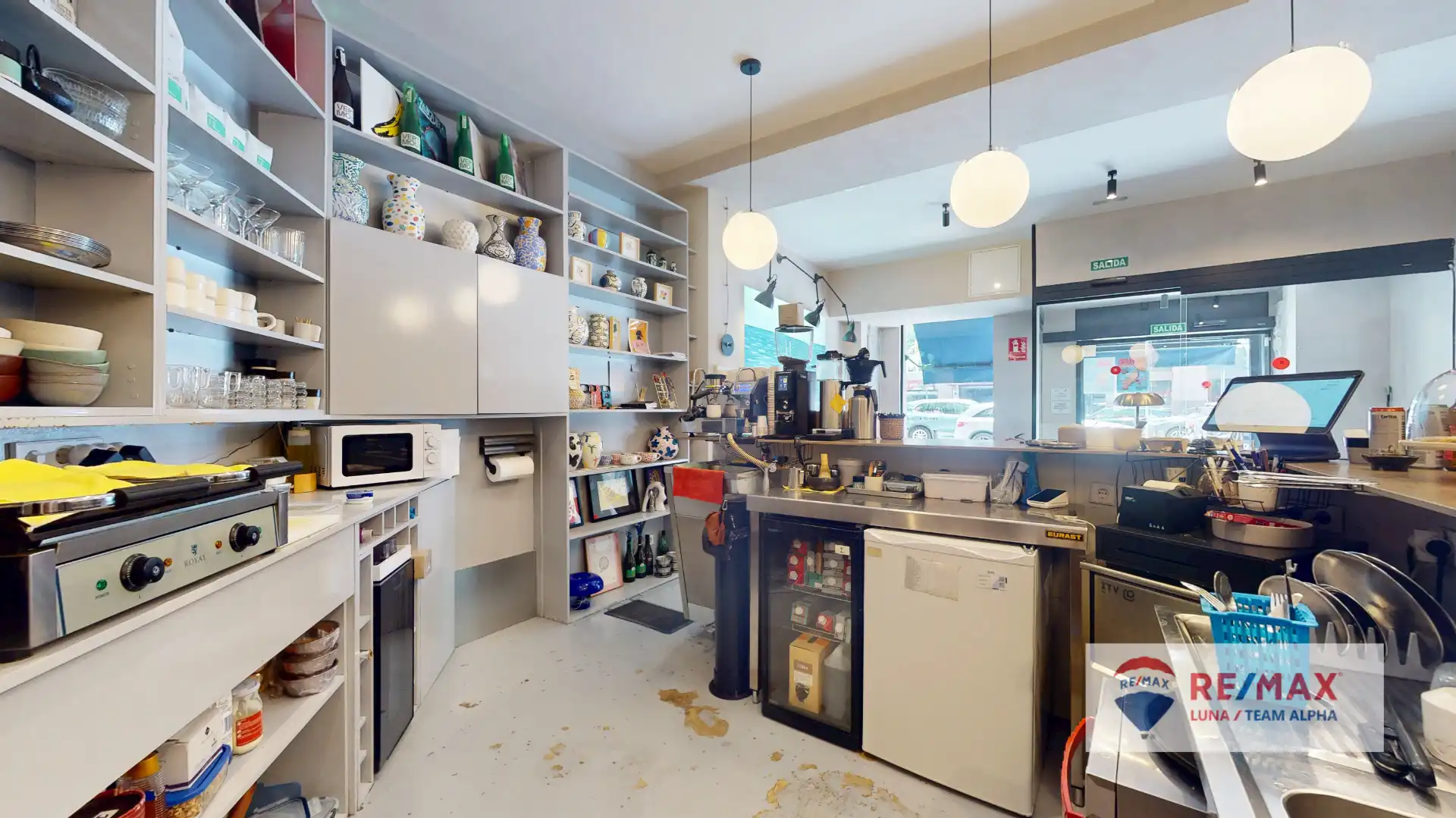 Cocina de Local en traspaso en Madrid con Aire acondicionado, Calefacción y Parquet