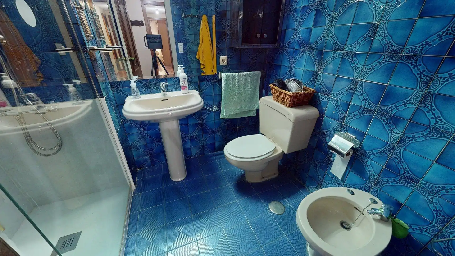 Bathroom of Flat for sale in Córdoba  with Air Conditioner, Terrace and Balcony