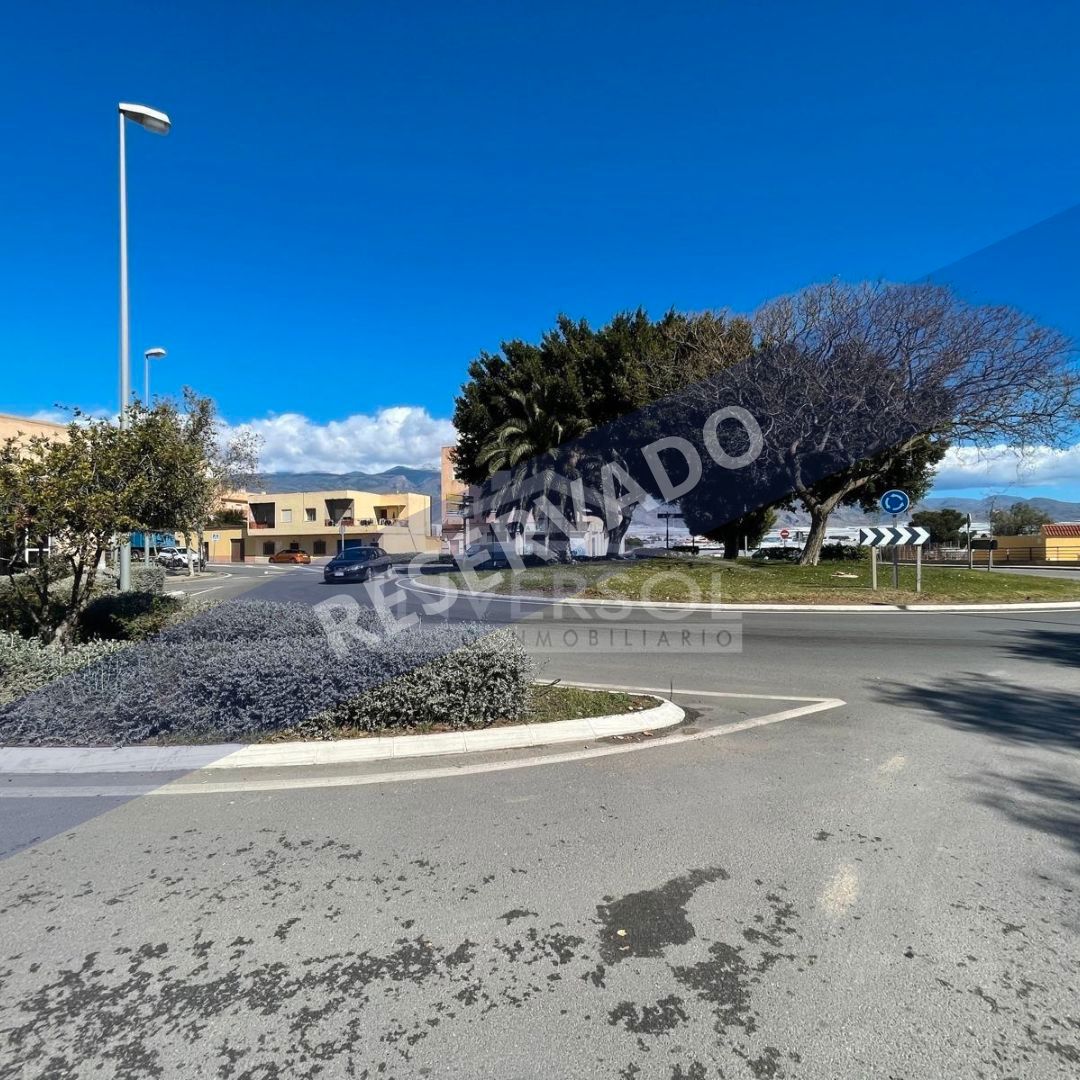 Vista exterior de Pis en venda en El Ejido amb Moblat