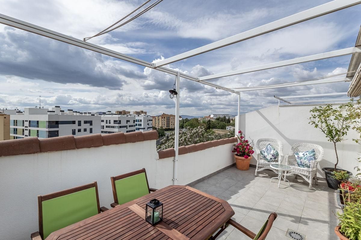 Terrassa de Dúplex en venda en  Granada Capital amb Aire condicionat, Calefacció i Terrassa