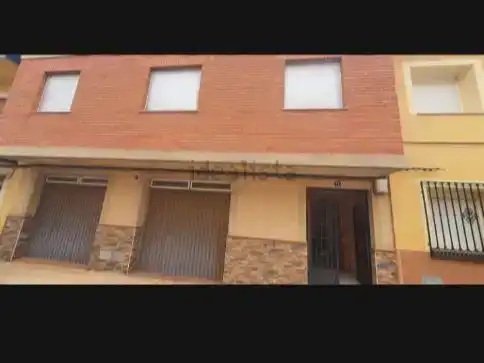 Vista exterior de Pis en venda en Pétrola amb Moblat