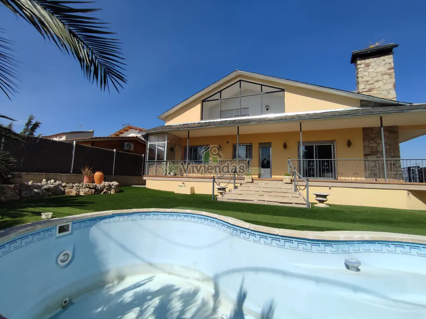 Exterior view of Houses for sale in Masquefa  with Air Conditioner, Heating and Private garden