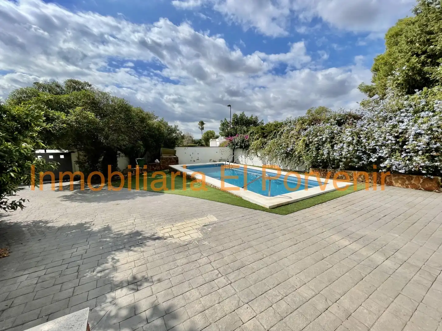 Vista exterior de Casa o chalet en venta en Torrent con Aire acondicionado, Calefacción y Jardín privado