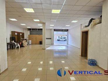 Locale commerciale in vendita a Caudete