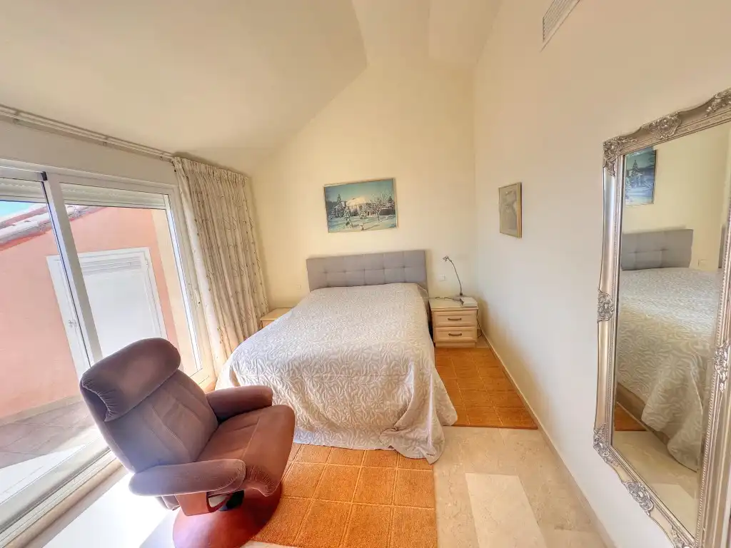 Schlafzimmer von Maisonette zum Verkauf in Torrox mit Klimaanlage, Heizung und Terrasse