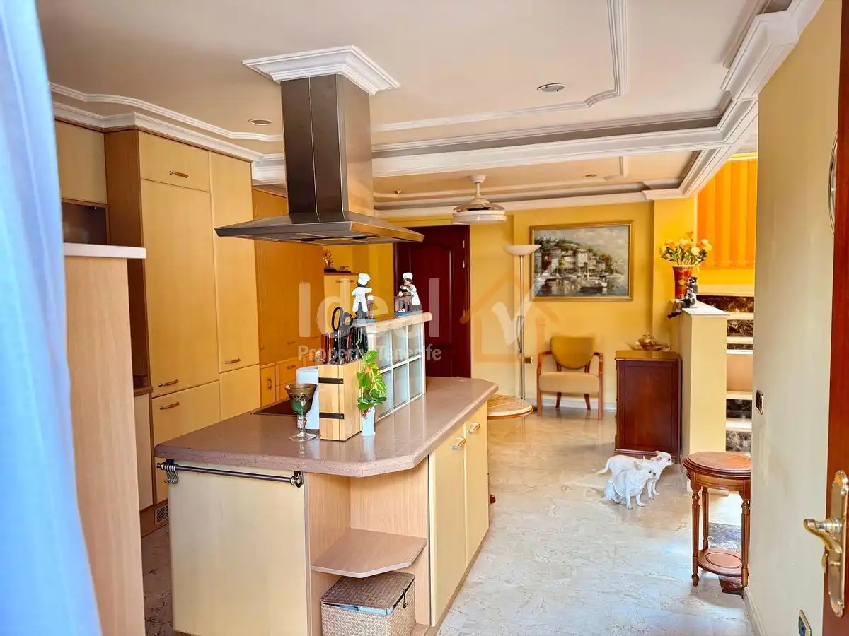 Detached house with pool for sale in Costa Adeje, imagen 8