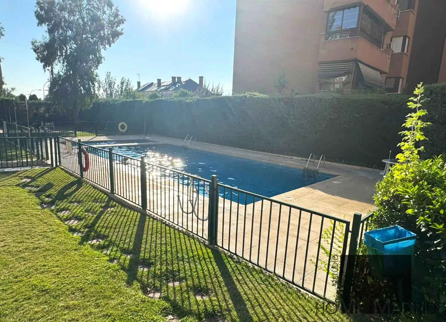 Piscina de Pis en venda en Madrid amb Piscina comunitària