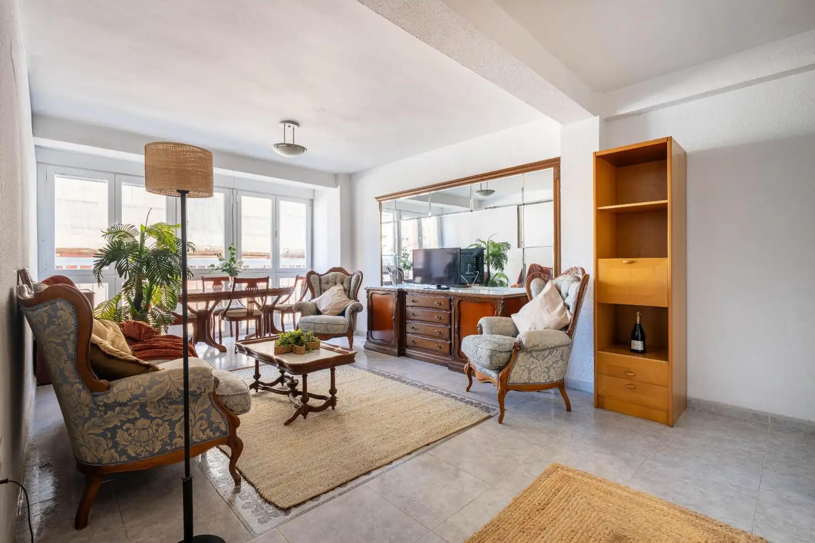 Sala de estar de Piso en venta en Almería